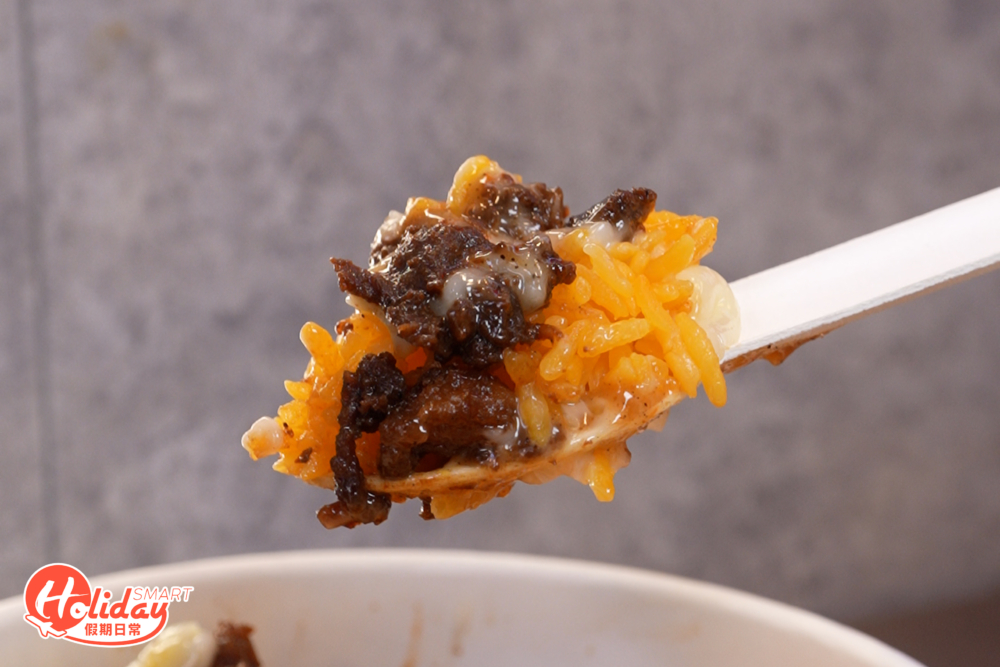 牛肉蛋黃飯多肉汁,非常可口。