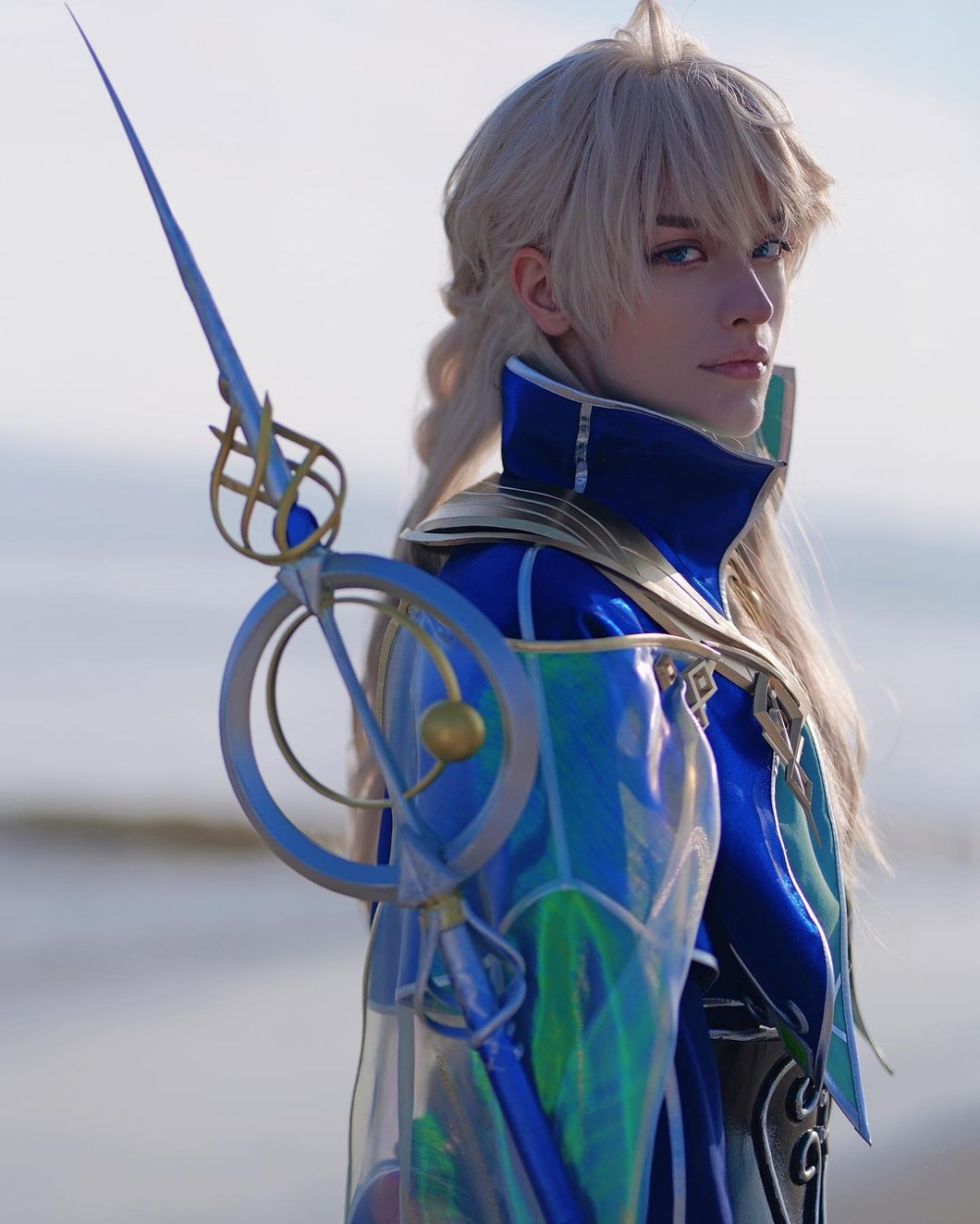 妻子卡琳娜也是著名coser,在內地有不少支持者