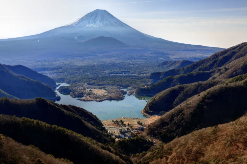 只有夏季富士山才開放登山
