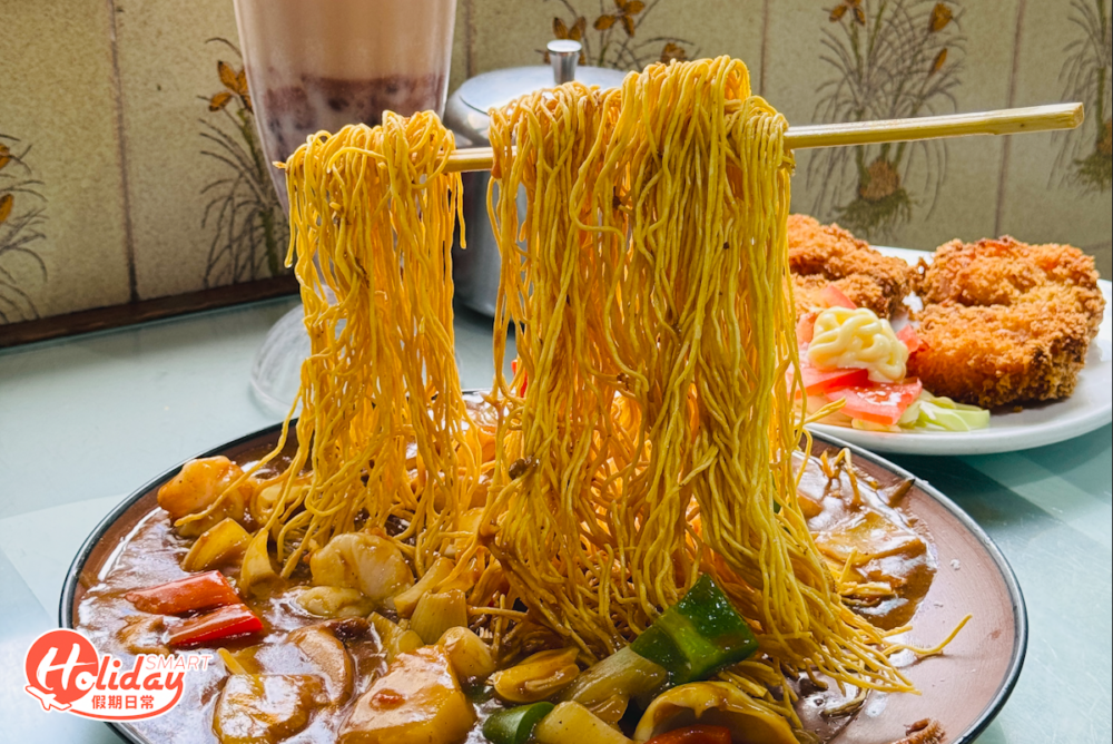 沙嗲海鮮炒麵造型非常特別。