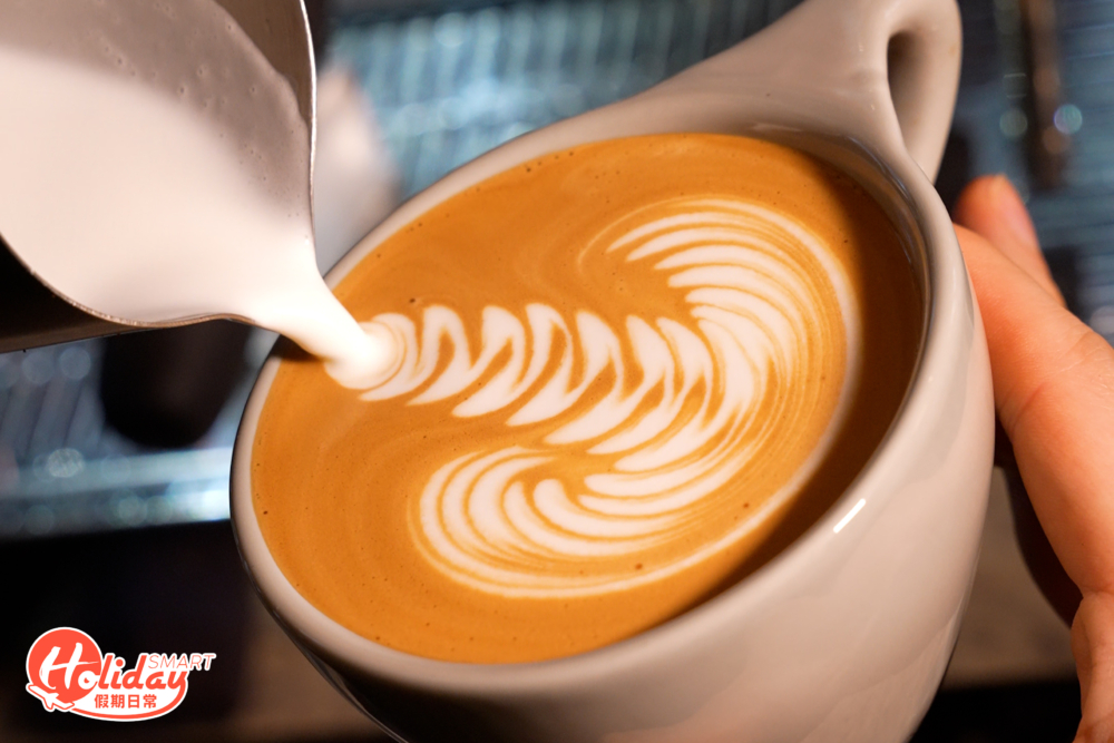 同樣也會製作意大利泡沫咖啡、拿鐵和瑪奇朵等咖啡，滿足不同咖啡迷的喜好。