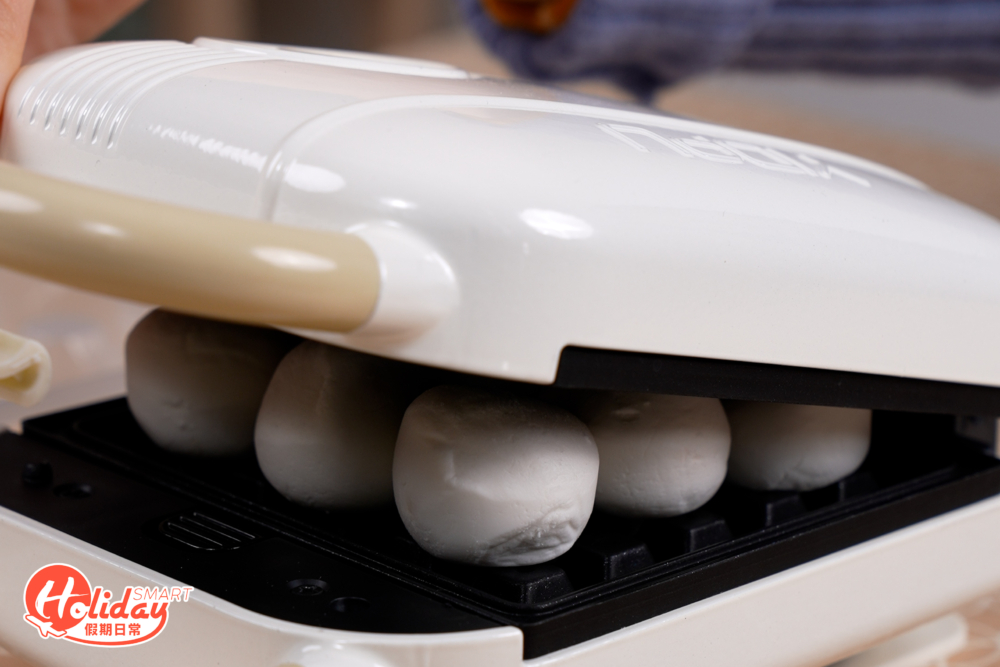 關上鬆餅機，等大概大概10分鐘