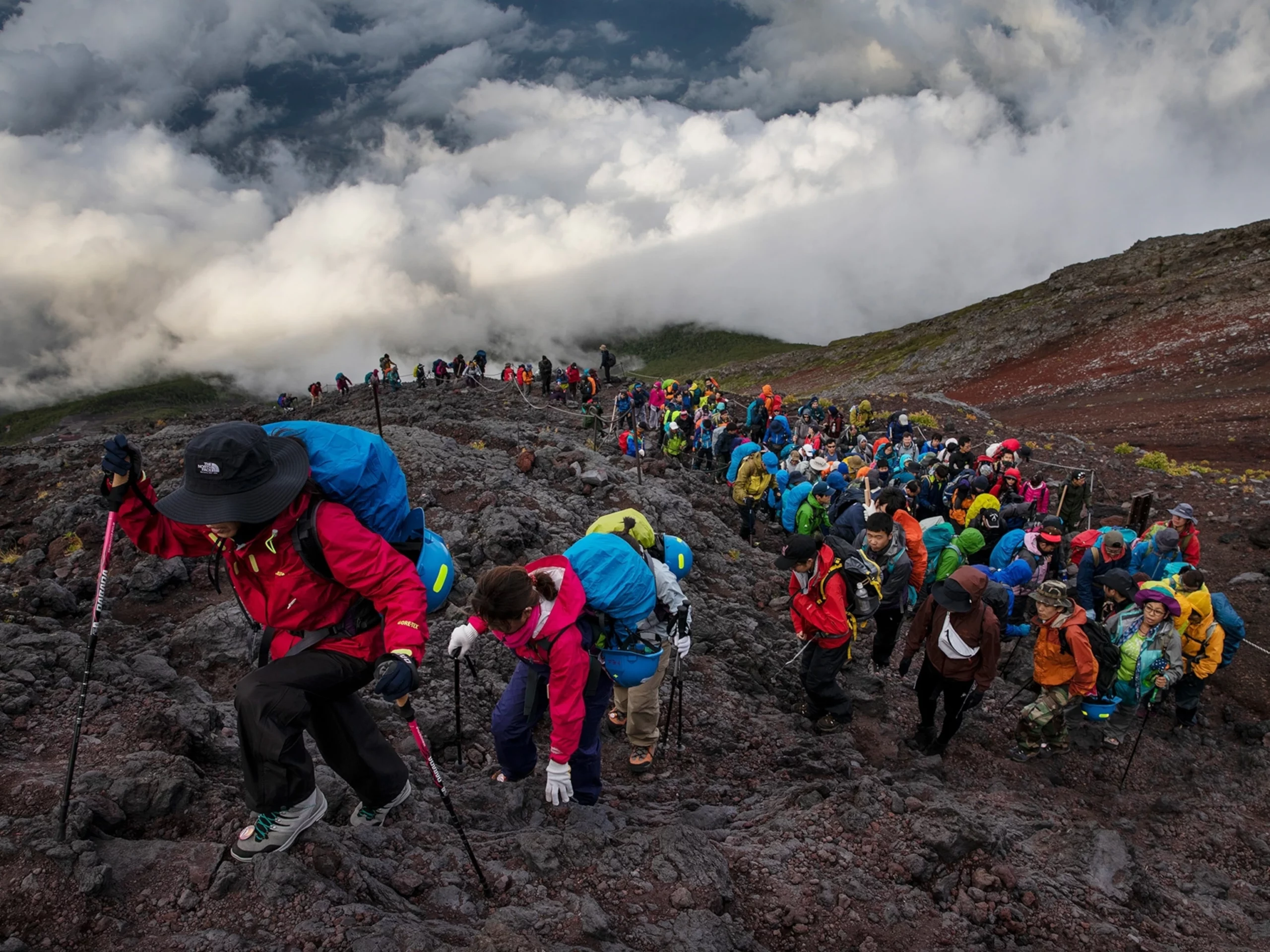富士山將限制每天登山的人數