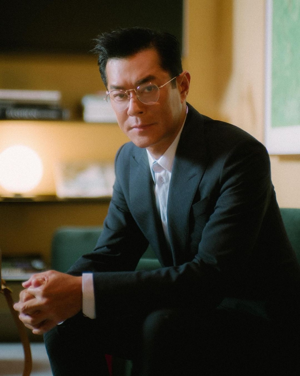 古天樂被直擊低調赴泰拜四面佛