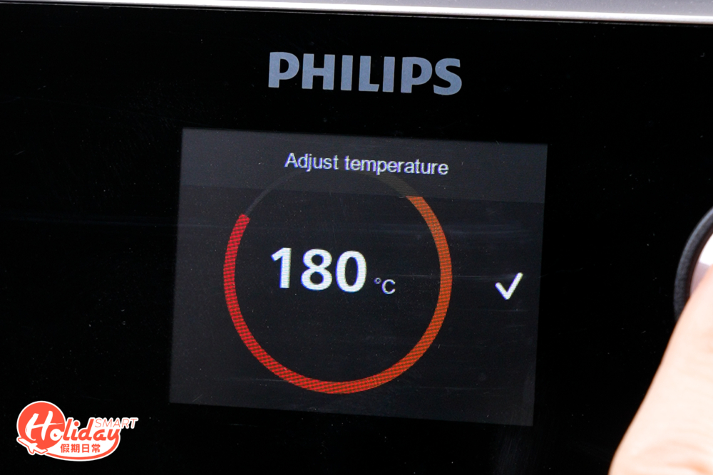 將氣炸鍋調至180度