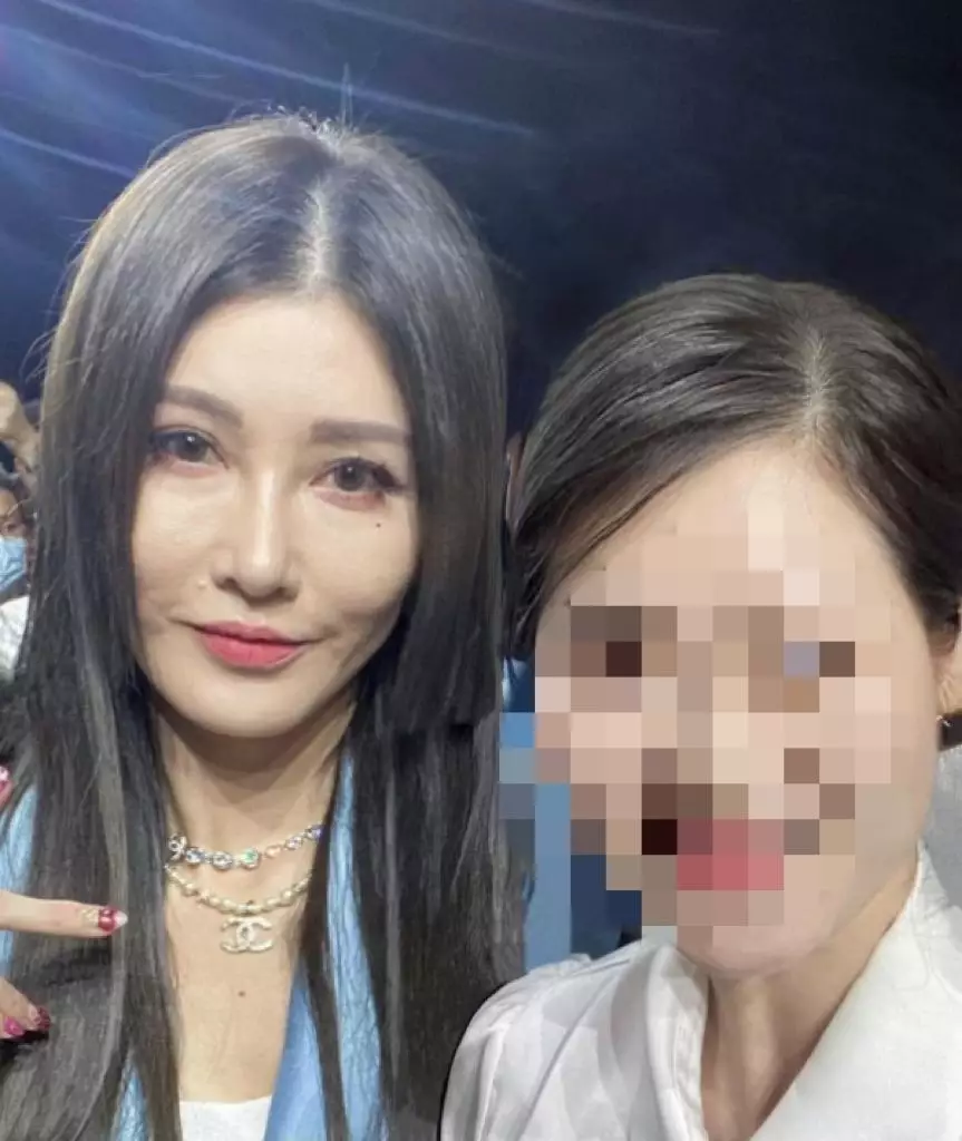 其實去年李彩華出席活動時，就曾有一張照片流出而被惹來整容疑雲