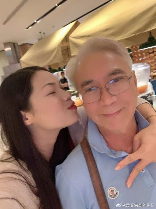 李龍基忍唔住痛哭,表明一定會支持Chris,又心痛對方成日收收埋埋