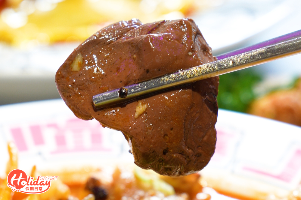 配搭鴨血等食材，可以一嚐台灣地道風味。