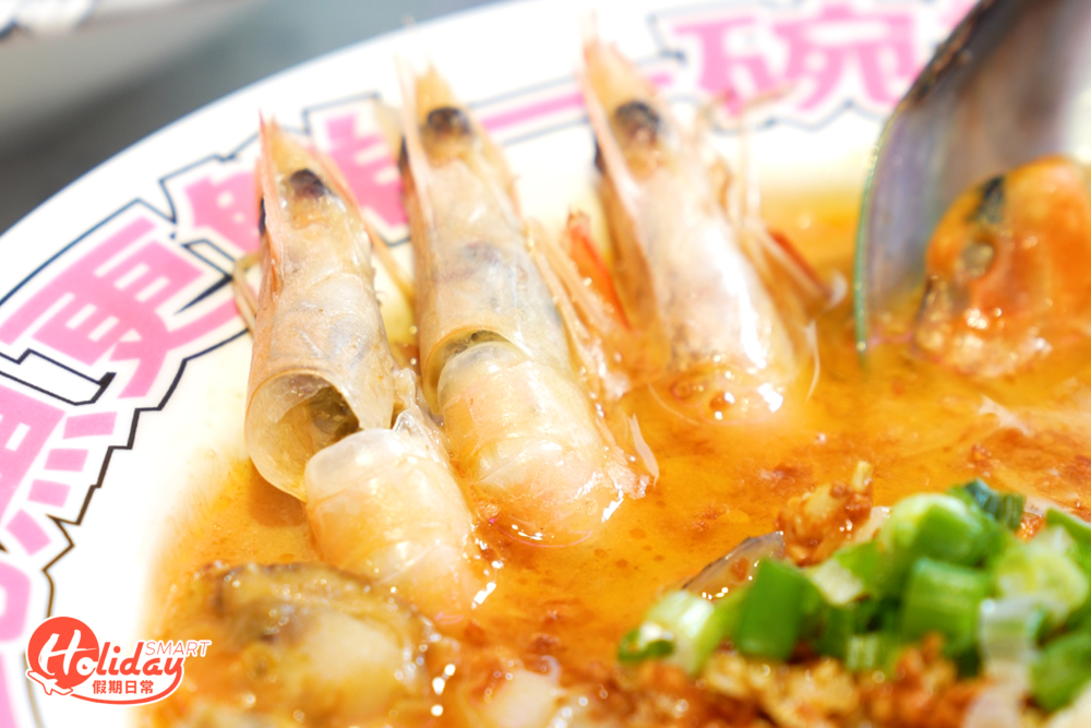 湯底啖啖鮮蝦香味。