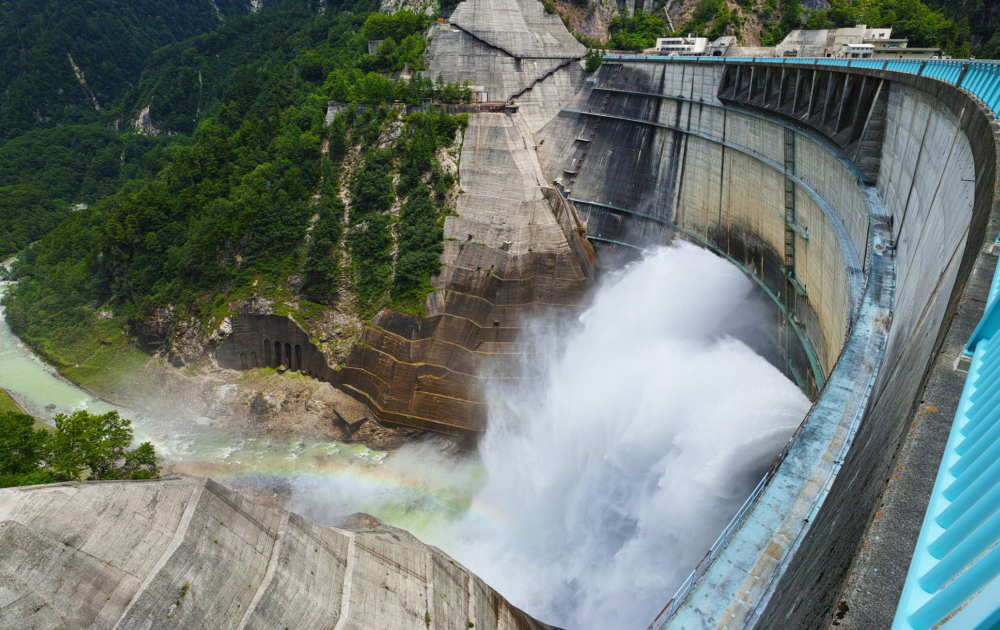黑部水壩。