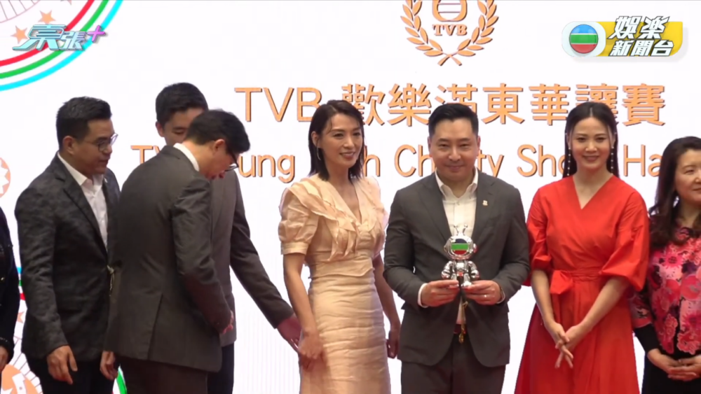 不過陳煒聽後即再說:「佢唔好意思啫,女仔怕醜,但唔認就唔得。」