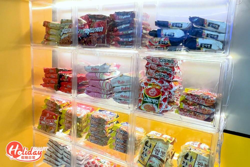 店家供應17款湯麵及撈麵,全部都是韓國正版。