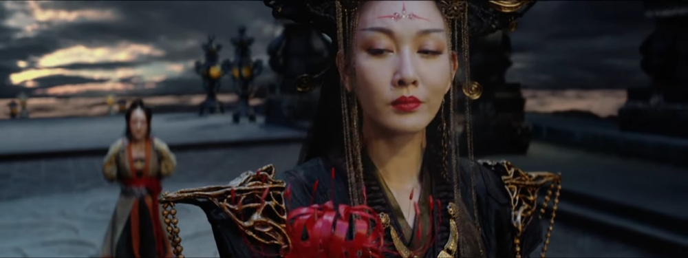 不過一眾網友在看到李彩華的新戲造型後，卻狠批新造型妝容過濃特別顯老