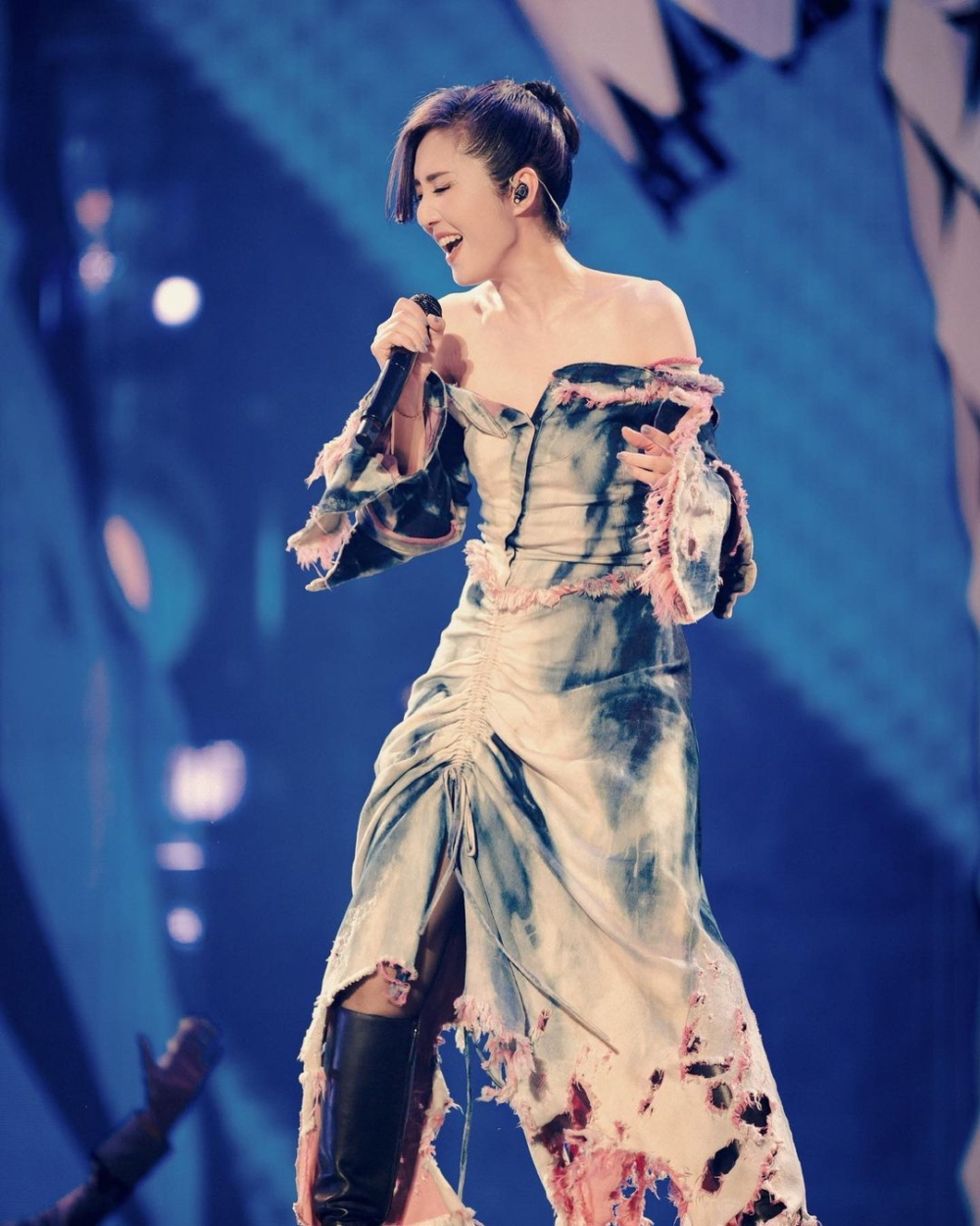 更有激動網民揚言要罷睇節目