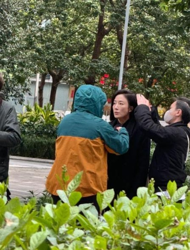 或許因為當日楊茜堯妝容過淡的關係,不少網友都紛紛留言表示:「她這兩年極速衰老啊!」