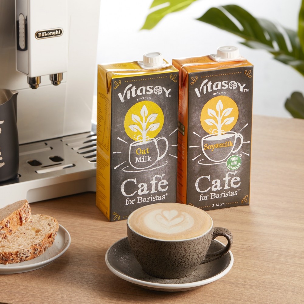 用維他奶專業沖調用豆奶或燕麥奶沖咖啡好味又健康！