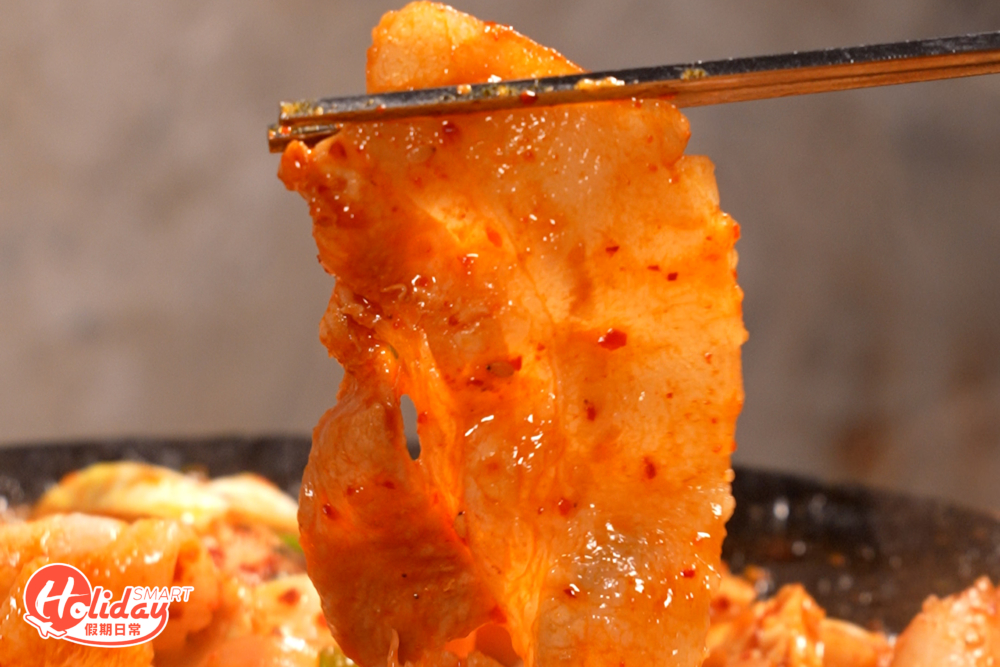 五花肉肥瘦相間，油脂香味十足。