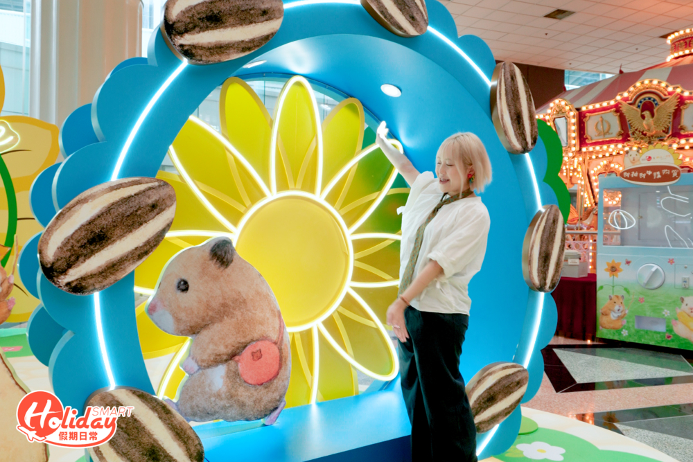 另外還有巨型向日葵花滑梯及滾輪，粉絲必定要影相留念。