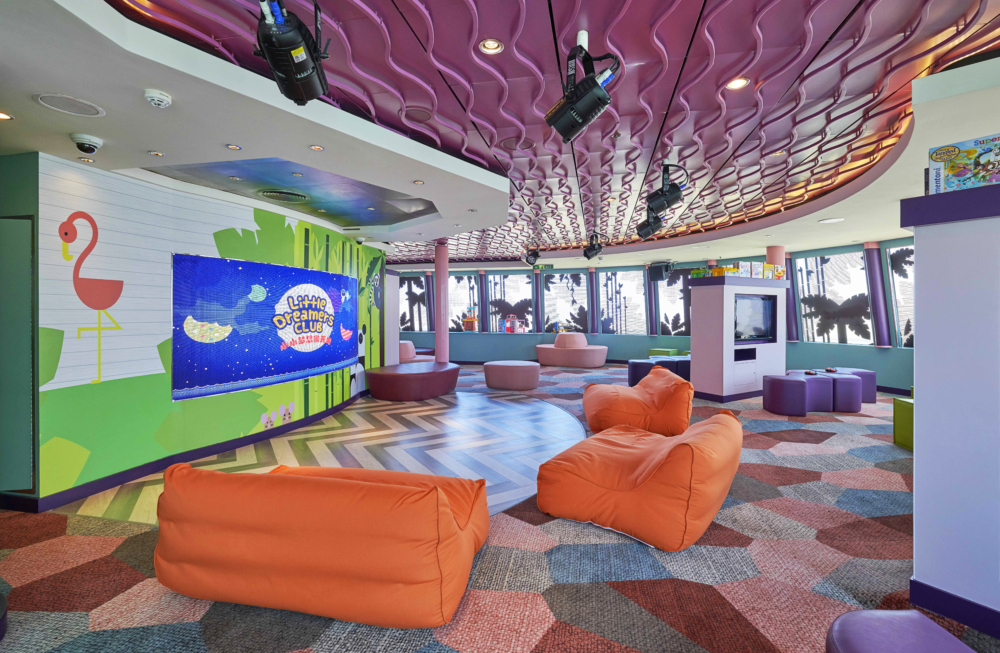 兒童專區「小小夢想家」為孩子提供豐富的互動遊戲。