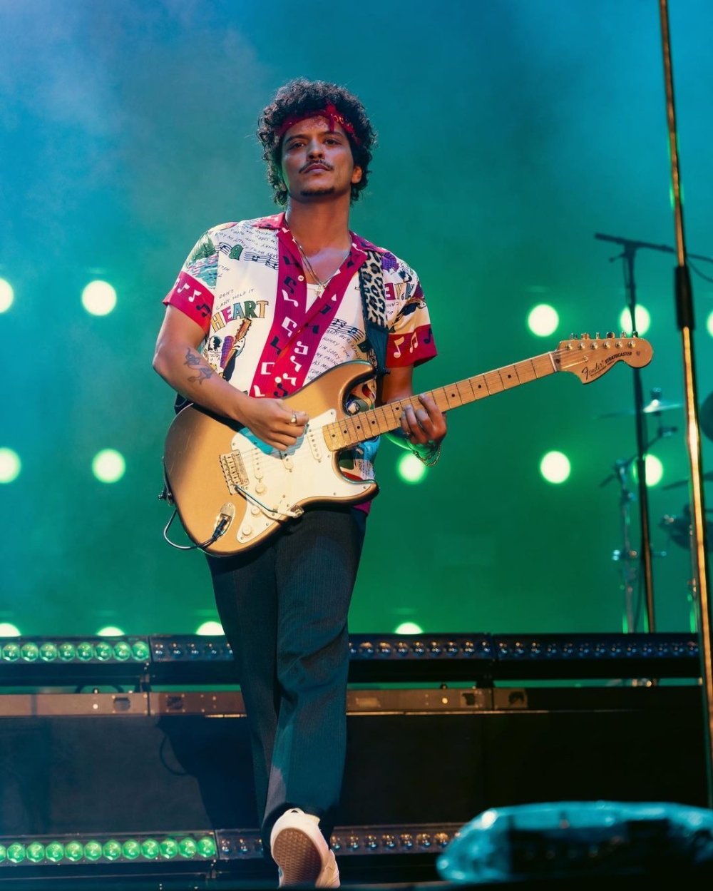 不過雖然Bruno Mars每年透過演出能賺取9,000萬美元(約7億港元)