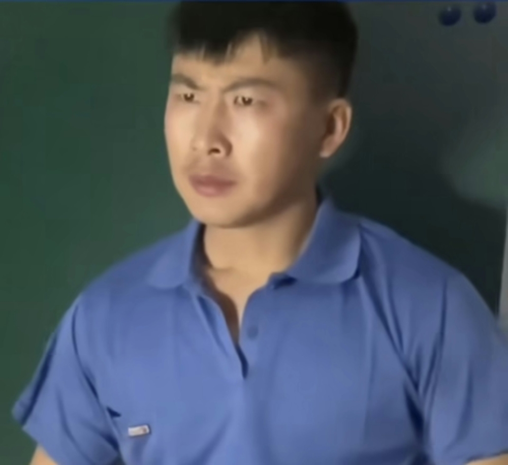 網友紛紛留言指：「男老師工作6年，逐漸成為家長信任的樣子」