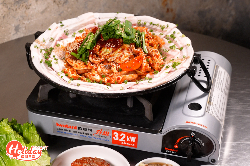 五花肉一上檯非常有驚喜，份量夠大。