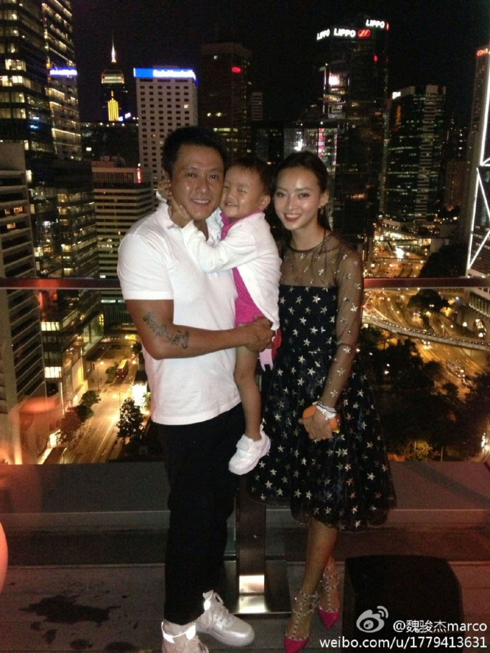 魏駿傑與張利華於2008年結婚，兩人育有一女