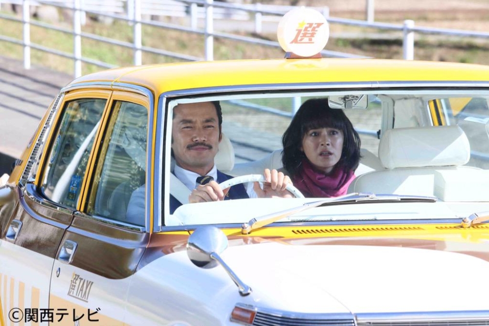 東京的士會在特定情況下額外收費，如10pm至隔天5am深夜時段加收20%夜間/清晨加成費用、如有行經高速公路，乘客須負擔過路費等。