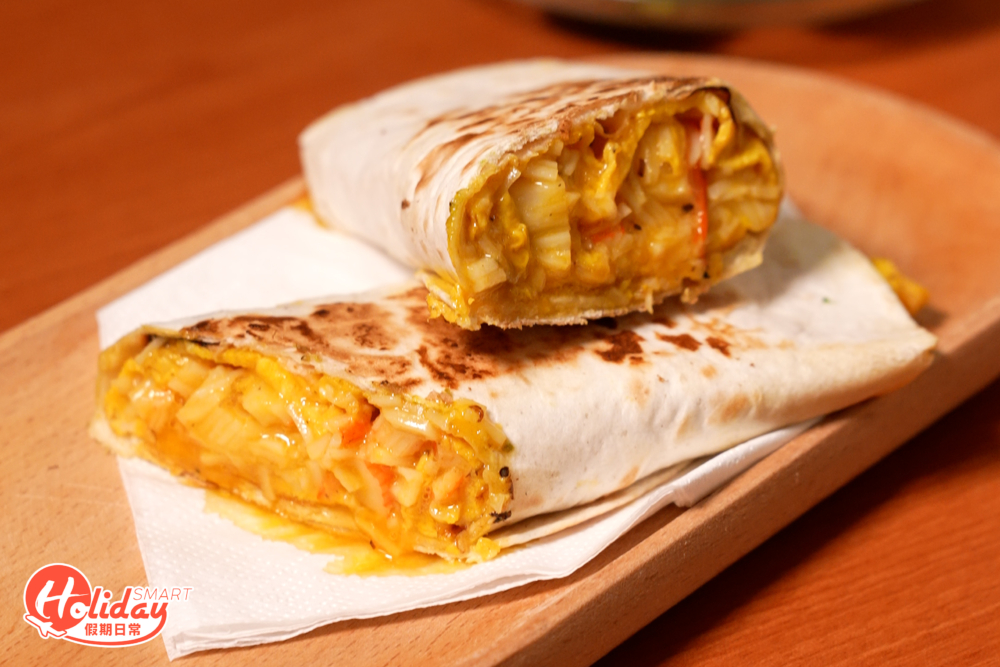 蟹柳滑蛋卷餅。