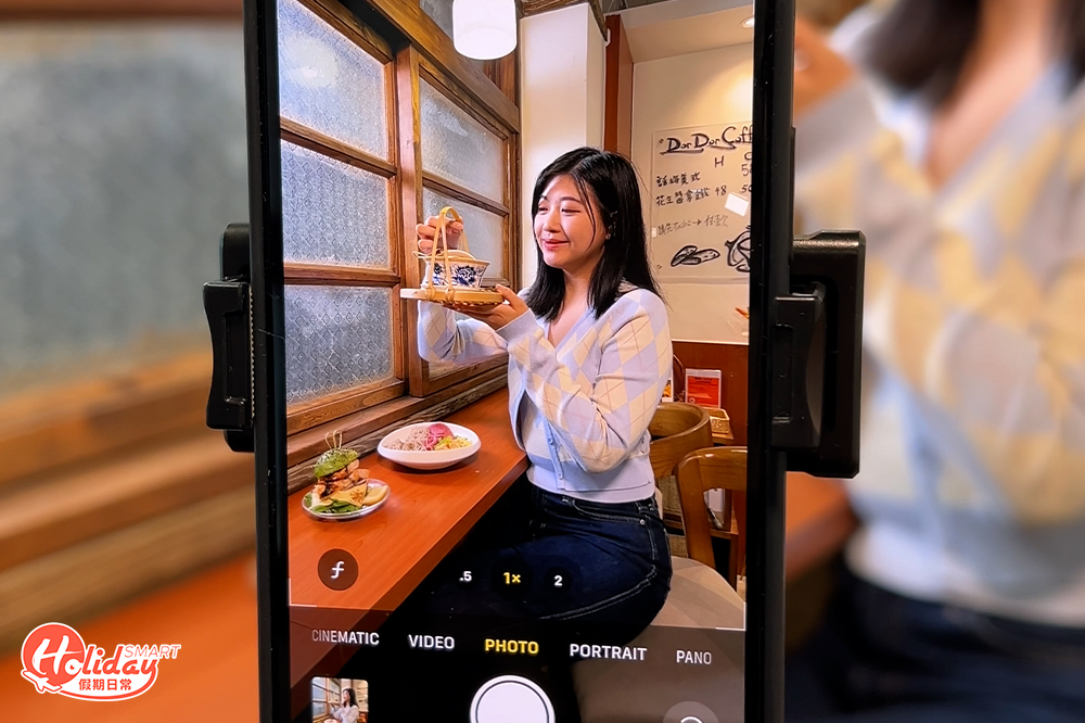 今次記者就教大家iPhone隱藏版功能,當中的「聲控影相」功能能透過「說話」就可以遙控電話,自動影到靚相!