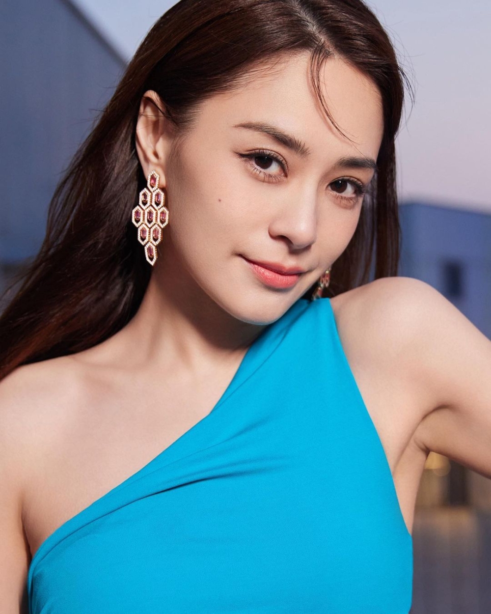 鍾欣潼（阿嬌）近年北上發展順利，經常都要密密飛來飛去內地工作拍攝節目