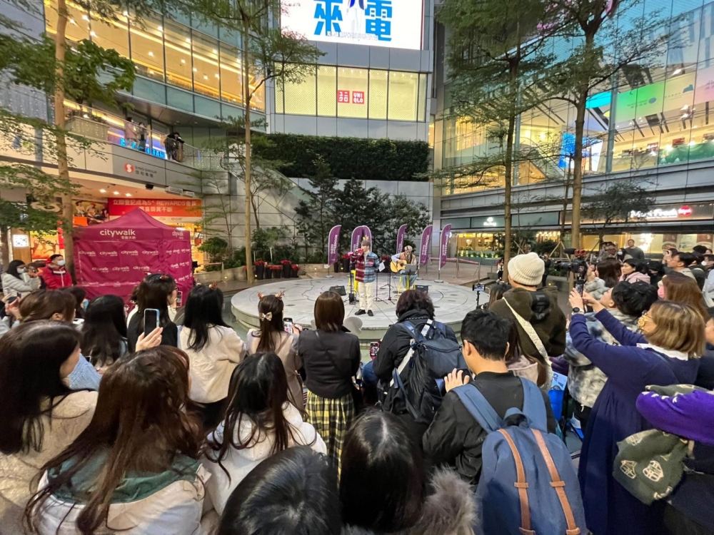 多個本地Busking表演單位於特定時間輪流演出～