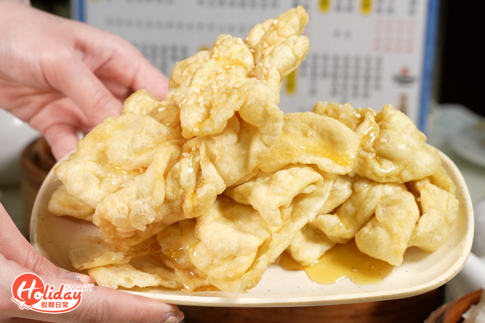 懷舊點心蛋散，味道甘香鬆脆。