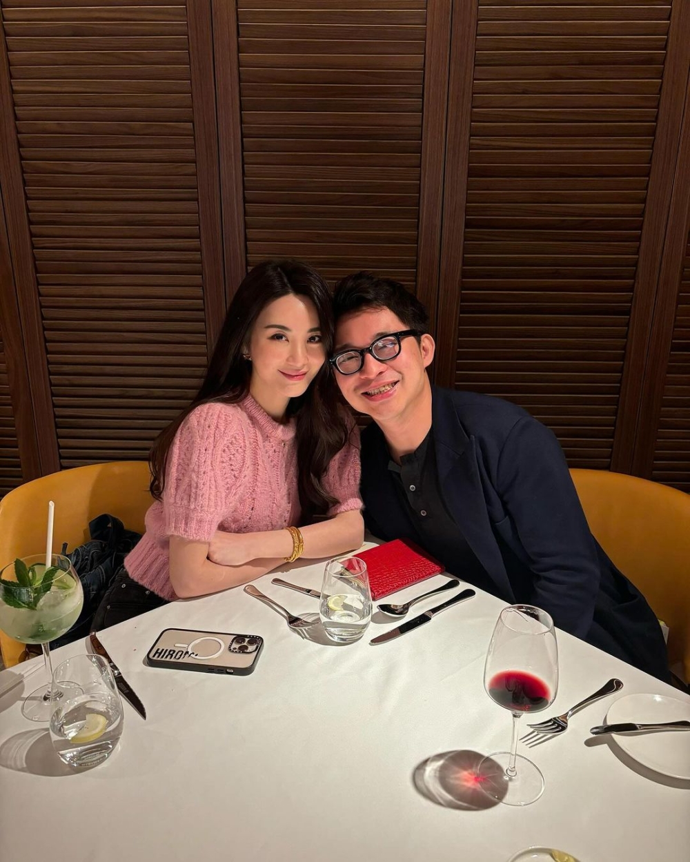 然而麥明詩舊愛「抽水王」林作日前竟然即日與裕美影婚紗相，疑似再度狙擊麥明詩！