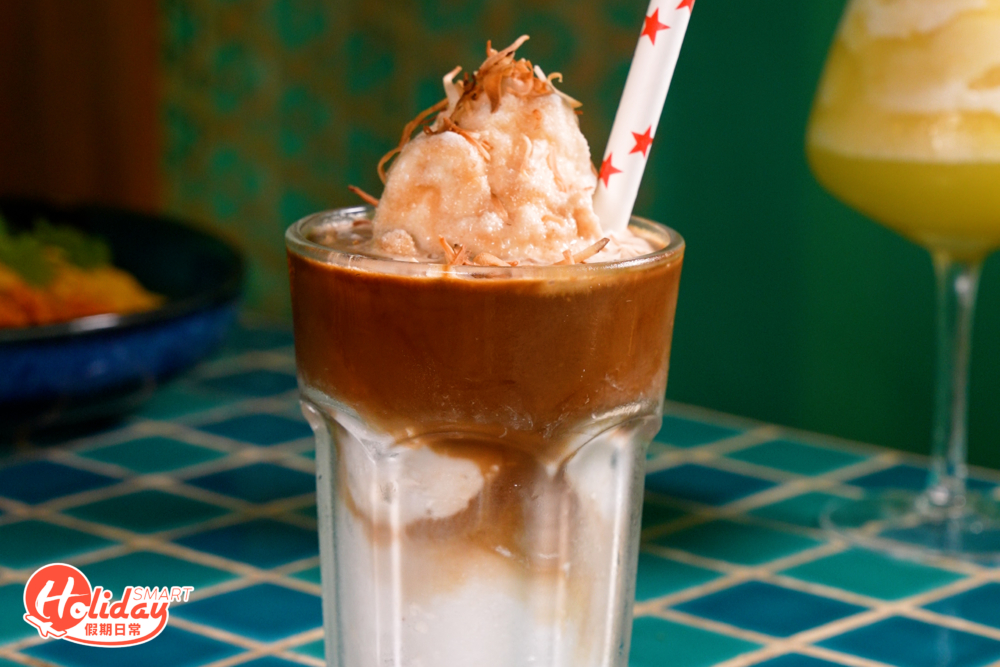 椰奶咖啡口感比普通咖啡更滑溜。