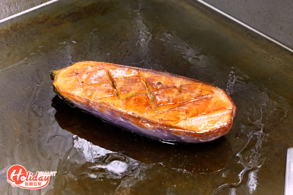 茄子加入孜然、長胡椒及牛至等調味，大大條非常厚身，軟稔得入口即融。