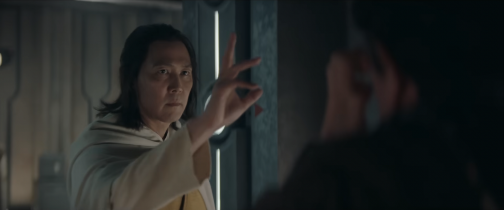 李政宰的長髮絕地武士造型隨著預告首度曝光，掀起兩極化討論，網民有讚有彈！