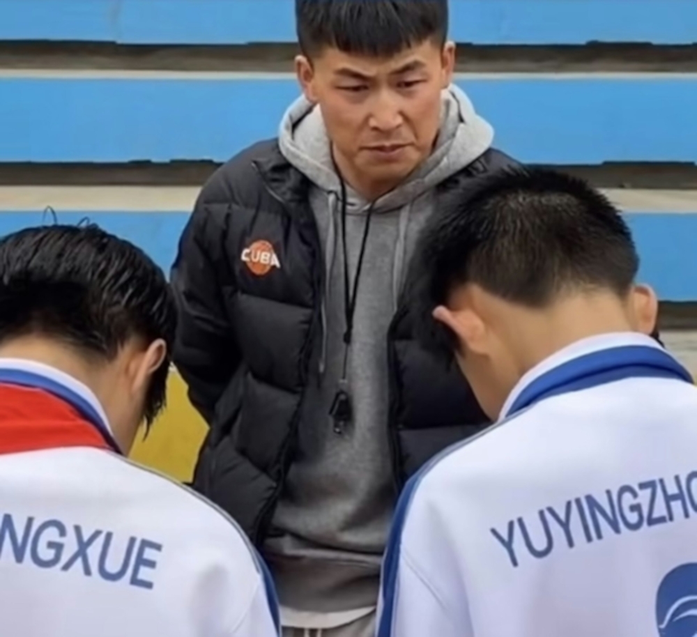 作為班主任的他，因為很著重學生們的表現