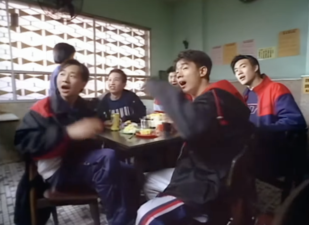 「即刻轉身射個三分波」也屬經典