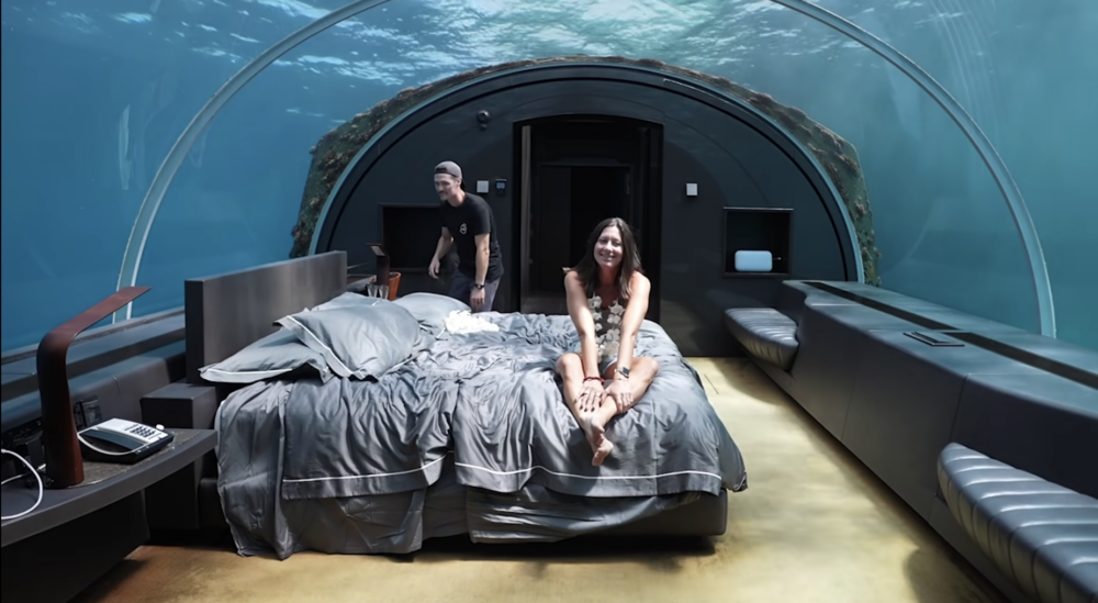 而影片一爆光亦馬上引起廣泛關注，觀看次數達135萬