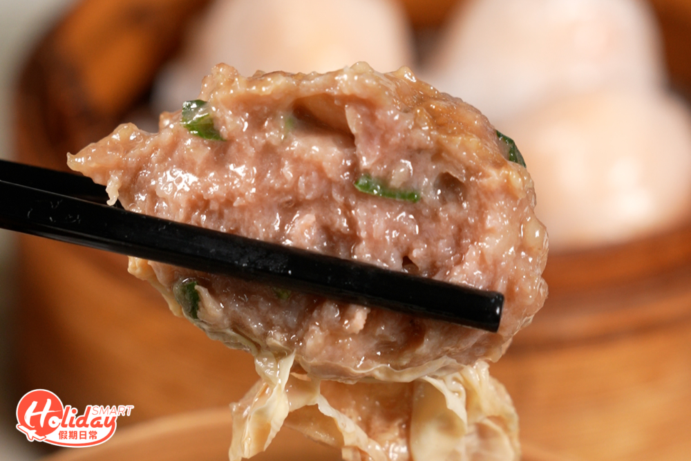 牛肉球大大粒鮮嫩多汁。