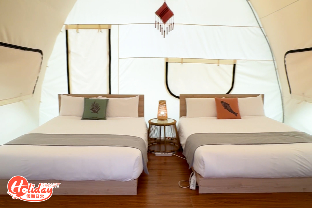 露營房非常豪華，有兩張雙人大床。