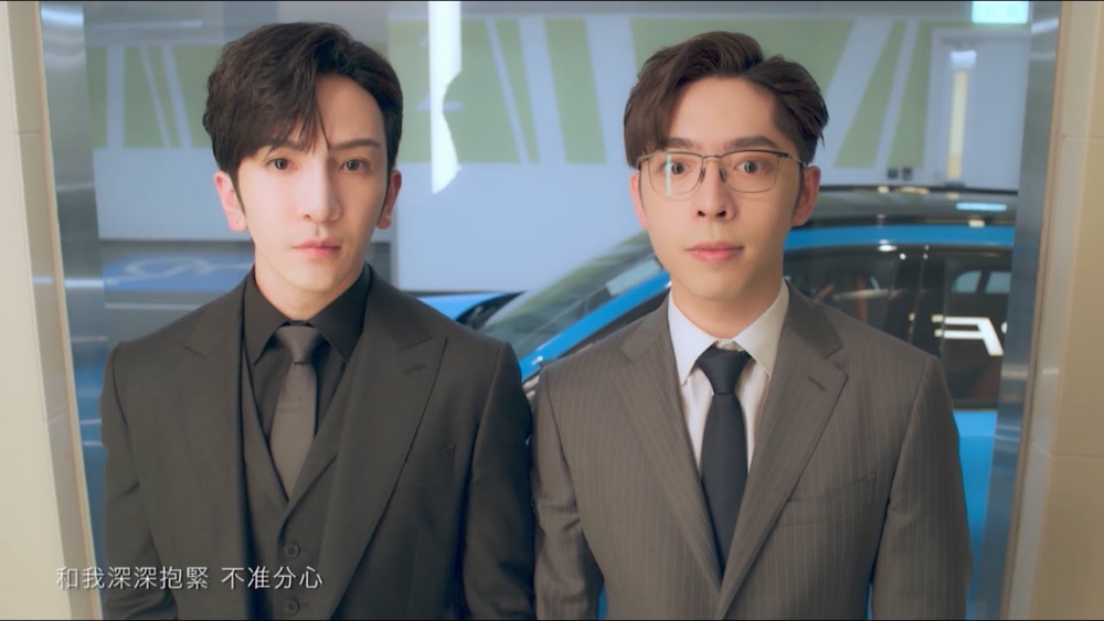 雙方掀起罵戰。