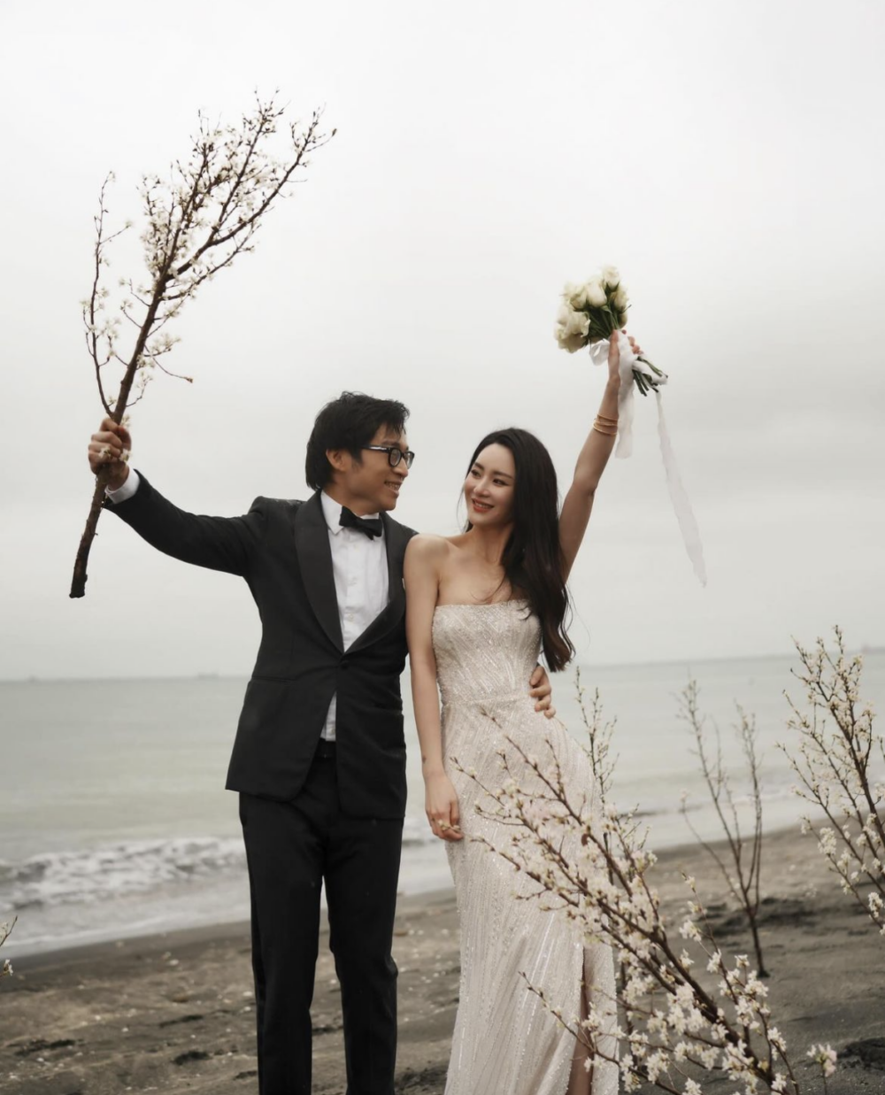 林作近日公開同女友裕美嘅婚紗相