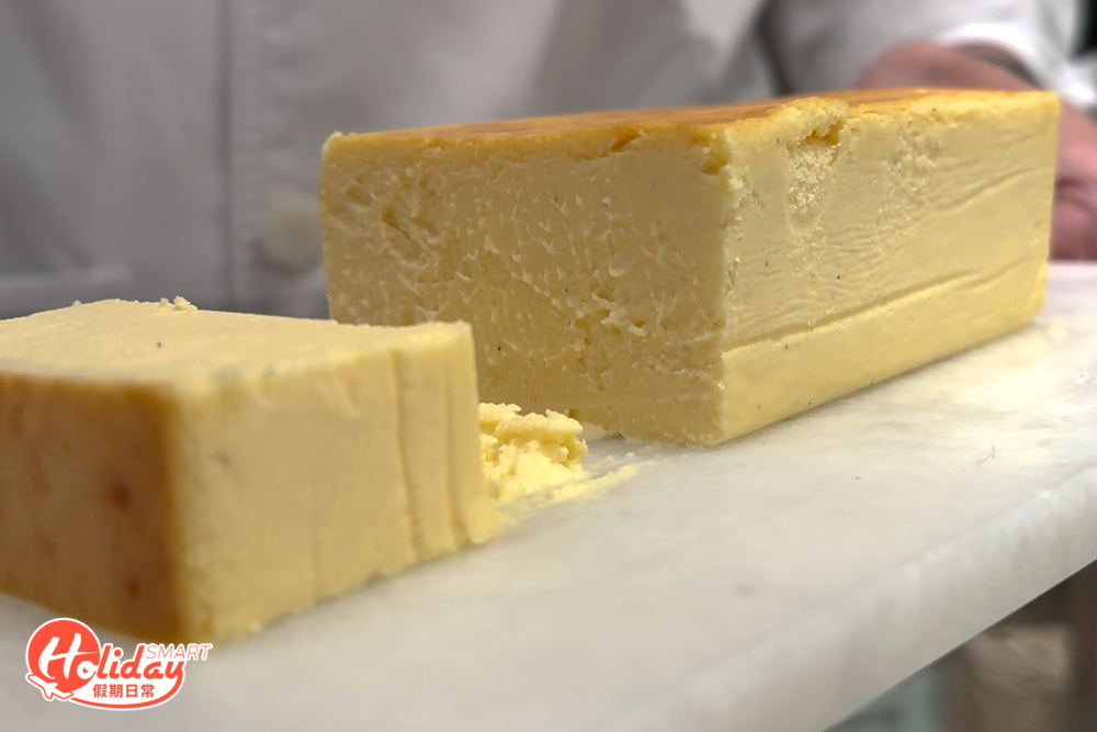 招牌原味芝士蛋糕味道帶濃郁的乳酪味。