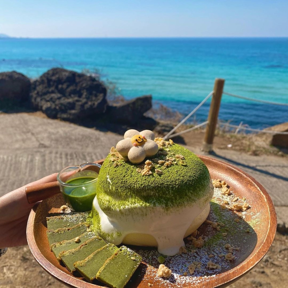 綠茶口味的「漢拏峰梳乎厘」。