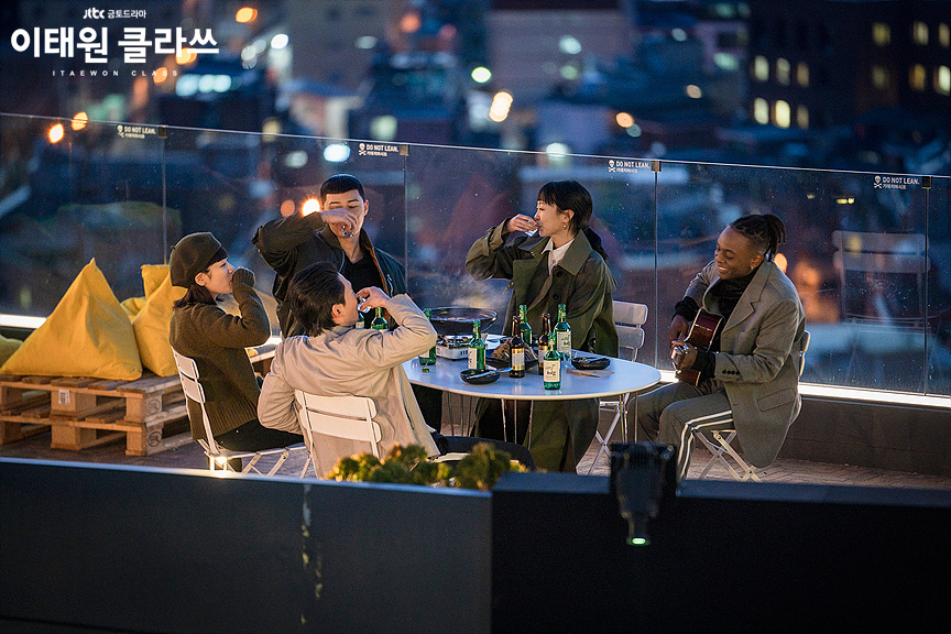 韓國夜生活豐富多彩，相信不少旅客前往時都會想體驗下