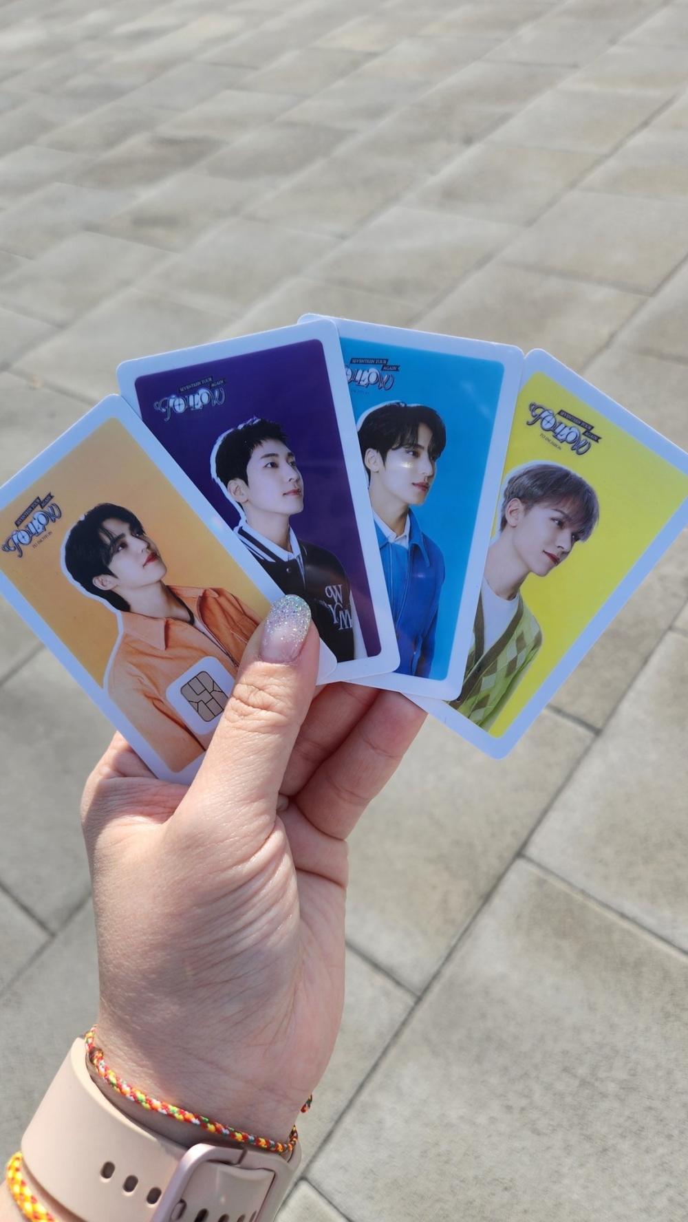 可以客製化卡面！