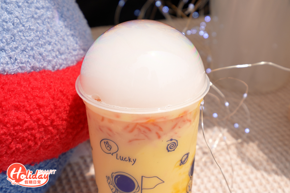 楊枝甘露星球特飲 $40。