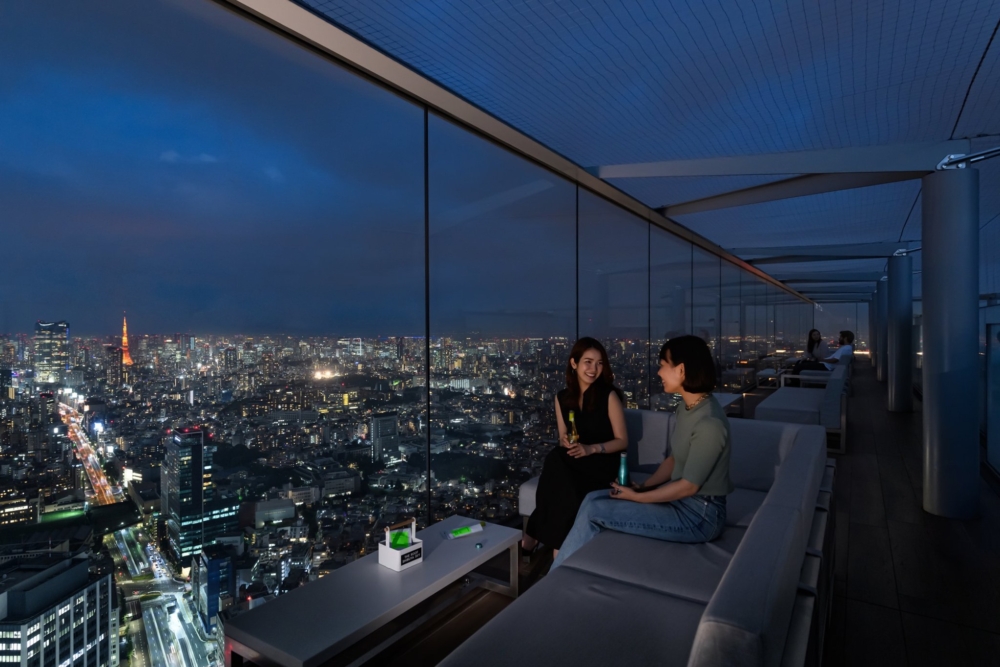 一邊360度俯瞰東京靚靚,一邊chill住飲酒!